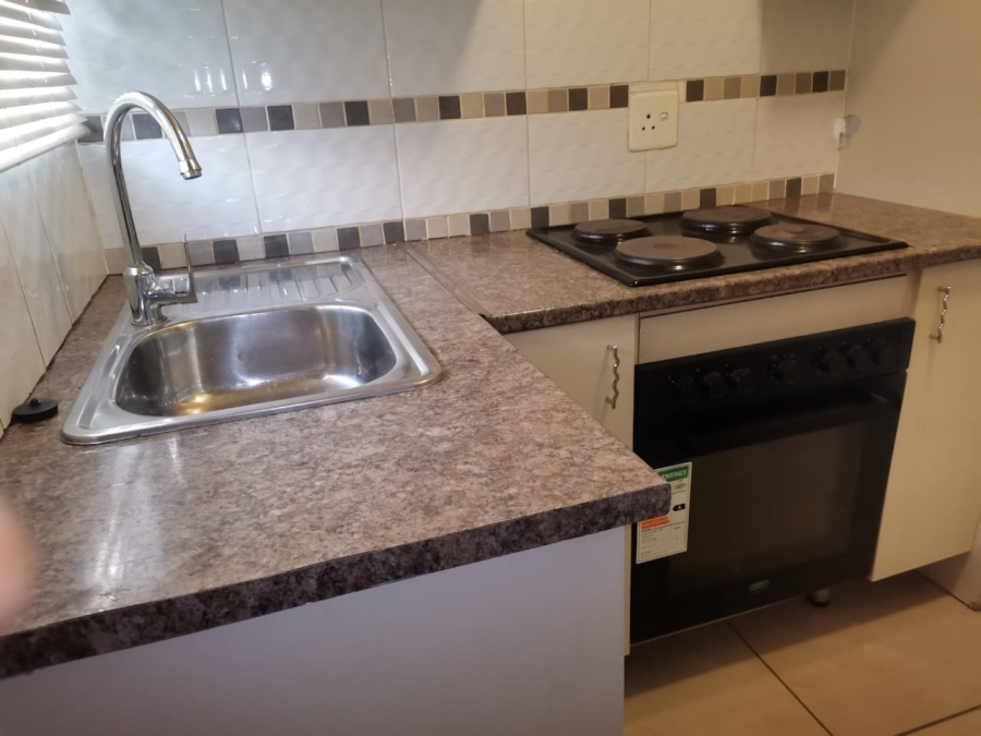 To Let 3 Bedroom Property for Rent in Tlhabane West North West